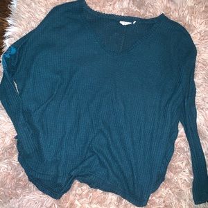 Slouchy shoulder light sweater
